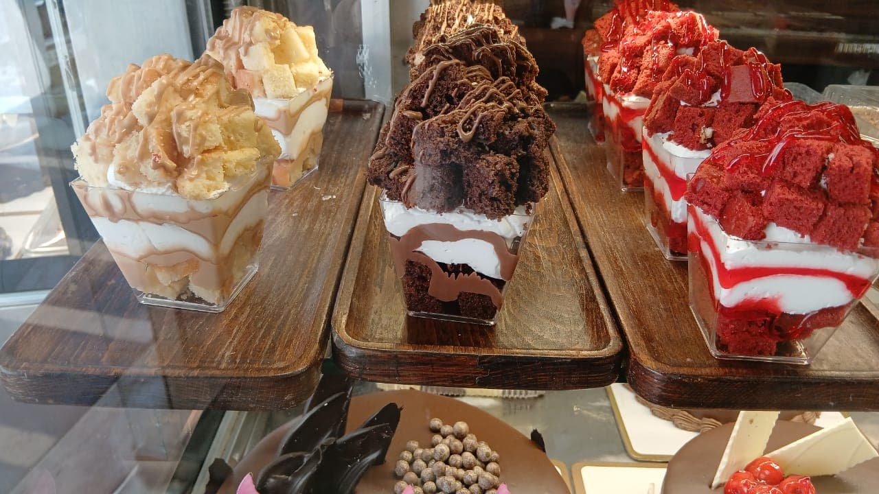 Cream_cups